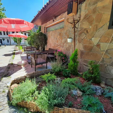 семеен хотел-ресторант маламовата къща Hotel 2*