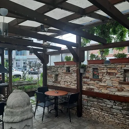 семеен хотел-ресторант маламовата къща Otel