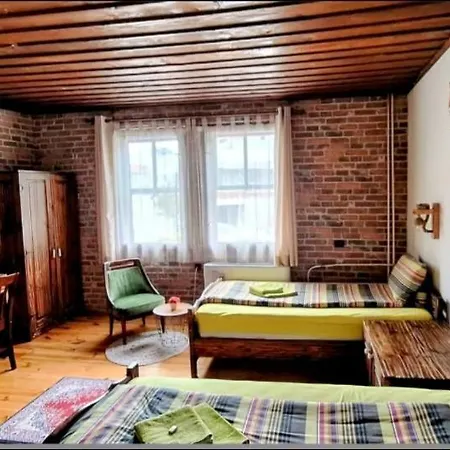 семеен хотел-ресторант маламовата къща 2* Goze Deltschew