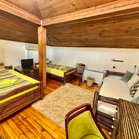 Otel семеен хотел-ресторант маламовата къща