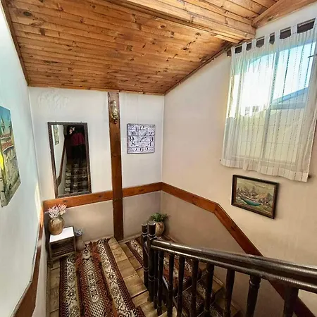 Otel семеен хотел-ресторант маламовата къща 2*