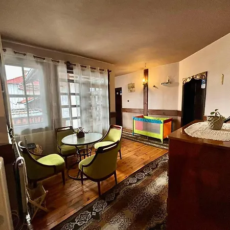 Otel семеен хотел-ресторант маламовата къща Nevrekop