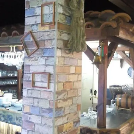 Hotel семеен хотел-ресторант маламовата къща Goze Deltschew